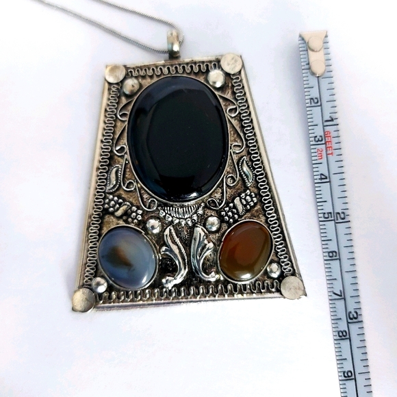 Gemstones Pendant with Neck chain - Picture 5 of 5